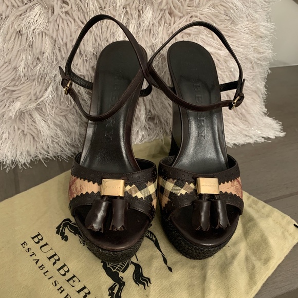 Authentic Burberry Nova Check Tassel Wedges Dark Brown ladies Size 39 - Picture 1 of 7